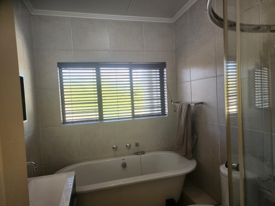 To Let 2 Bedroom Property for Rent in Acacia Gauteng