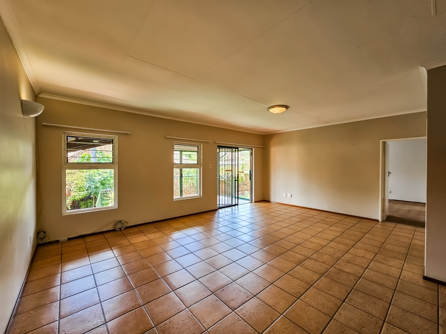 2 Bedroom Property for Sale in Garsfontein Gauteng