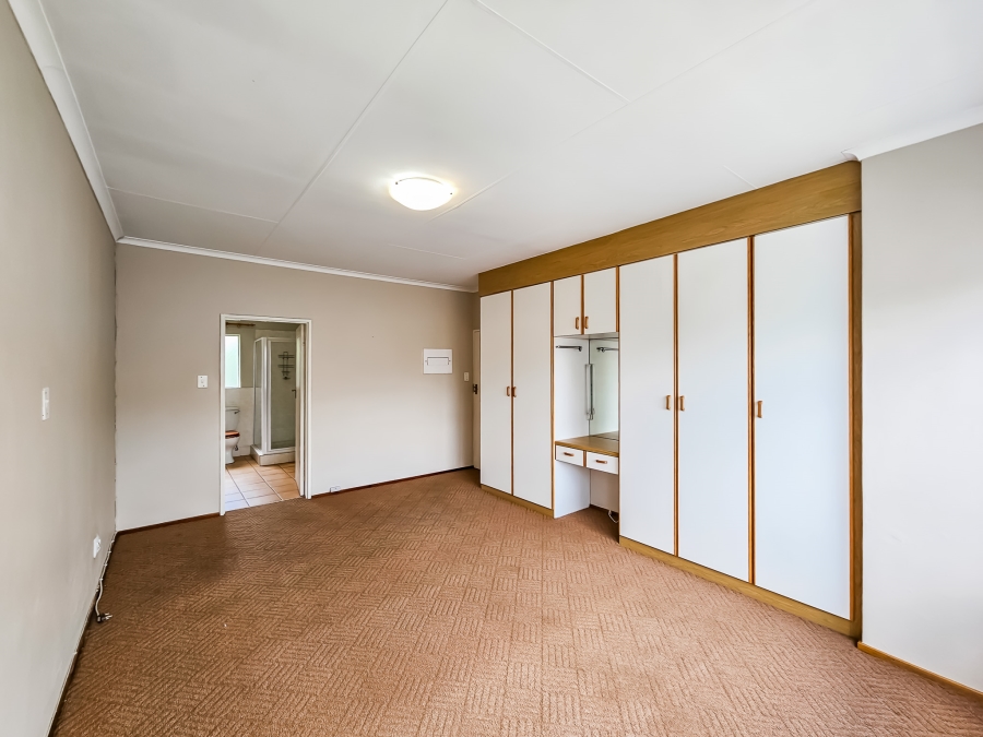 2 Bedroom Property for Sale in Garsfontein Gauteng