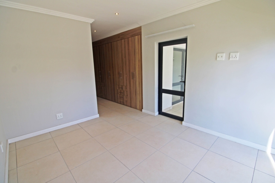 To Let 2 Bedroom Property for Rent in Bryanston Gauteng