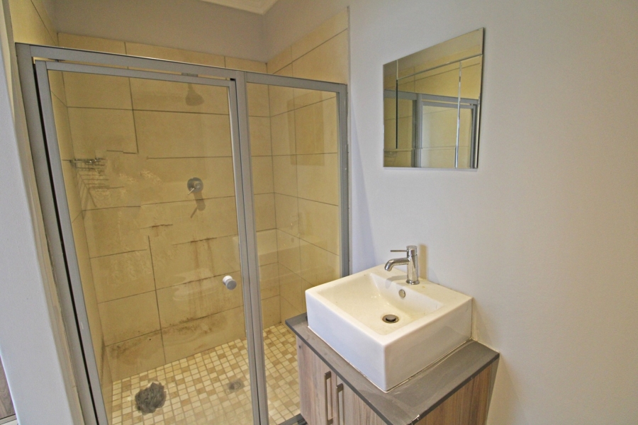To Let 2 Bedroom Property for Rent in Bryanston Gauteng