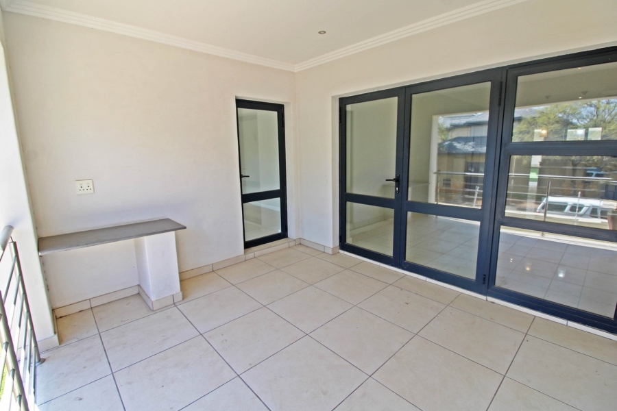 To Let 2 Bedroom Property for Rent in Bryanston Gauteng