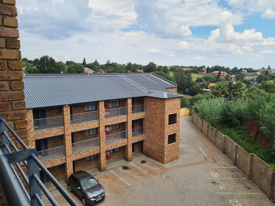 To Let 2 Bedroom Property for Rent in Discovery Gauteng