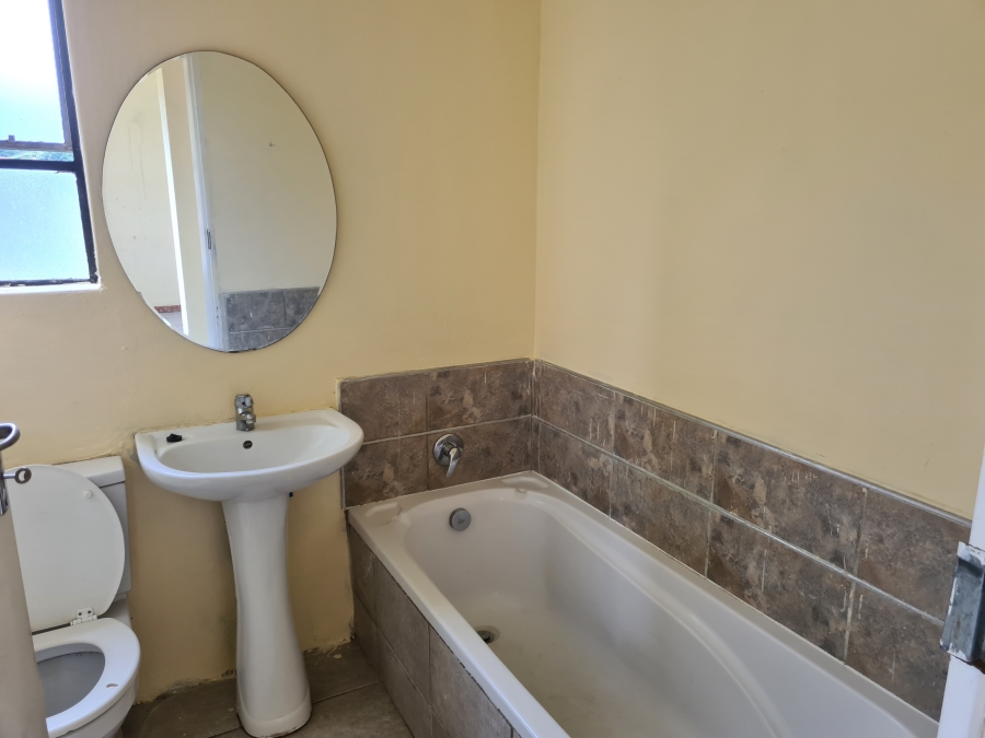 To Let 2 Bedroom Property for Rent in Discovery Gauteng