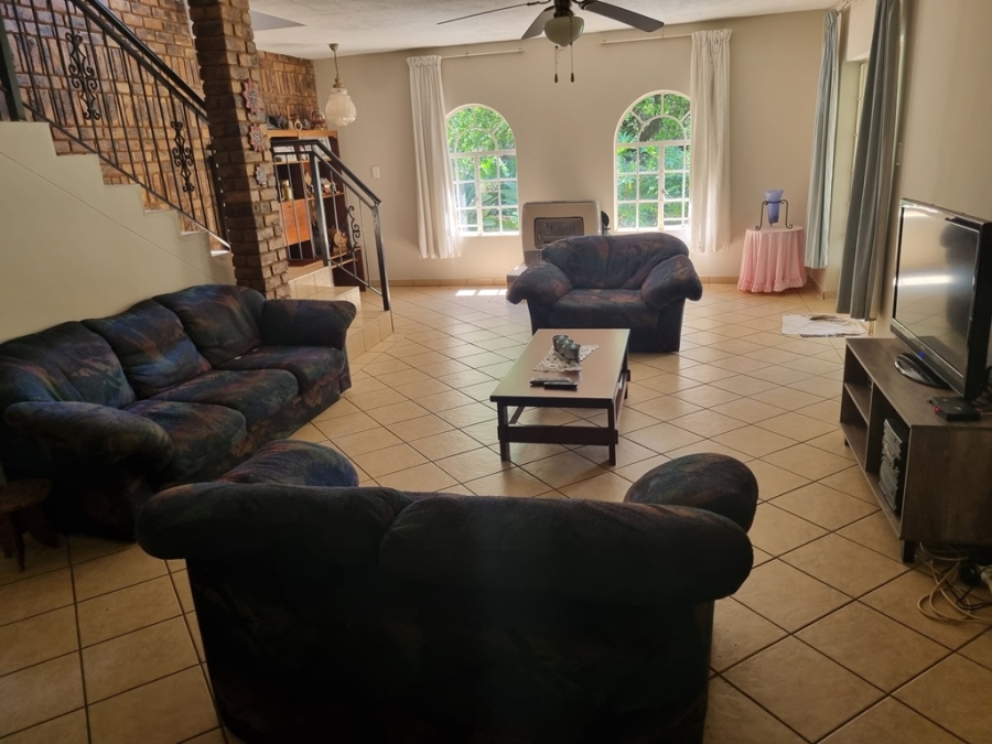 6 Bedroom Property for Sale in Winternest Gauteng