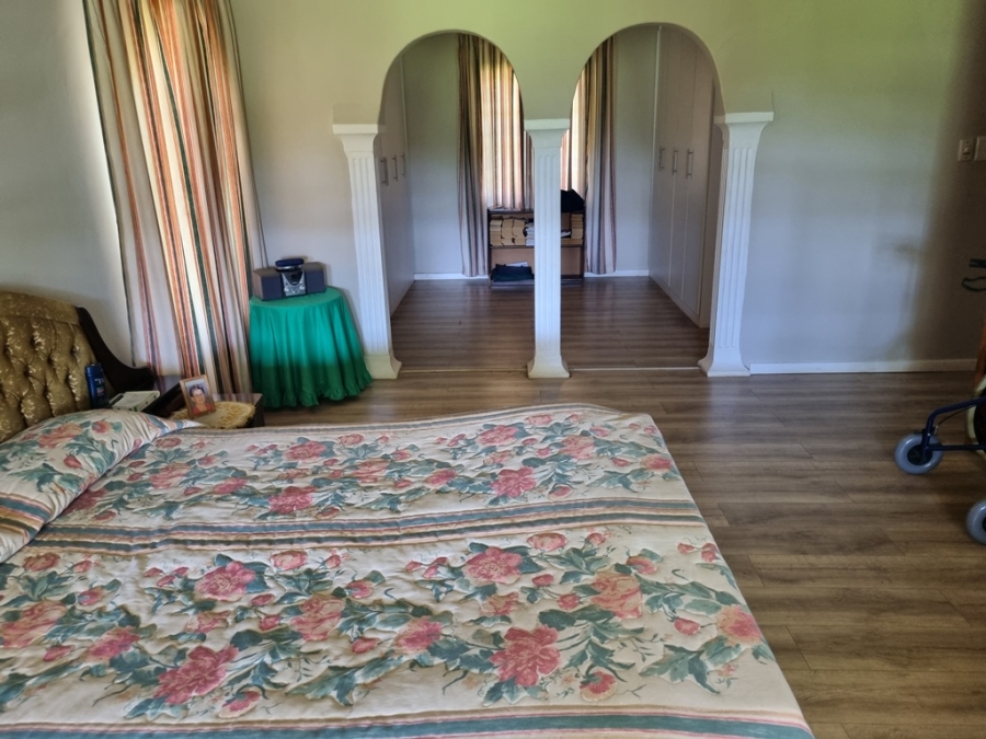 6 Bedroom Property for Sale in Winternest Gauteng