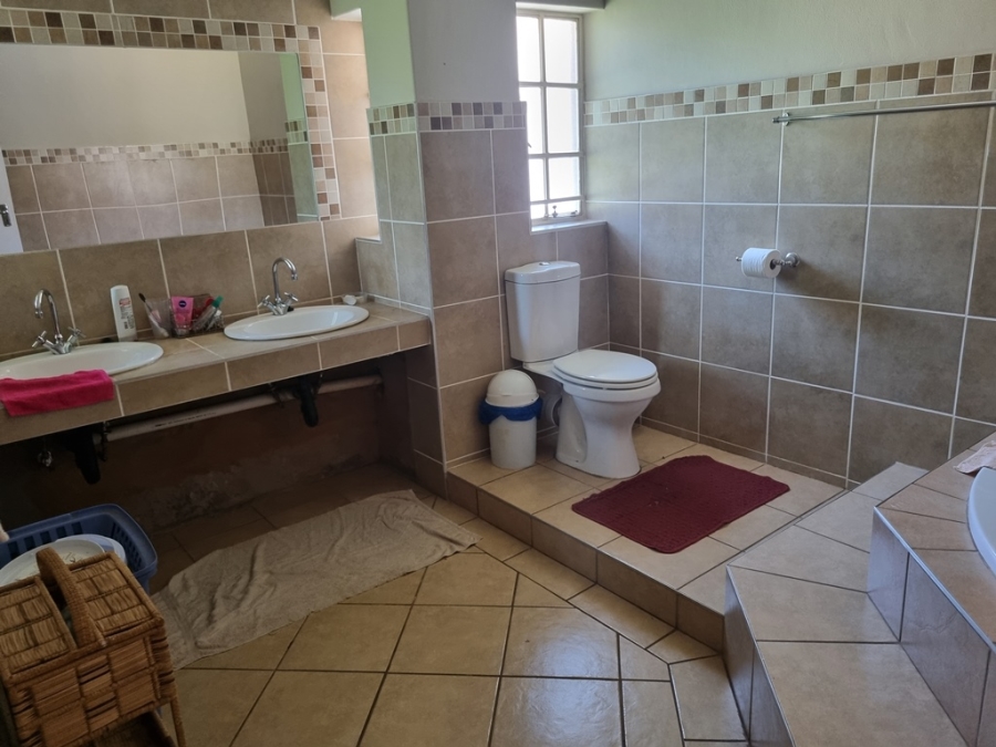 6 Bedroom Property for Sale in Winternest Gauteng