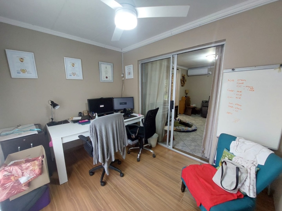 3 Bedroom Property for Sale in Annlin Gauteng