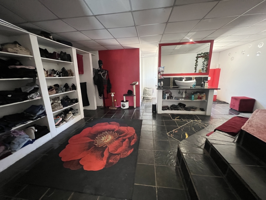 7 Bedroom Property for Sale in Garsfontein Gauteng