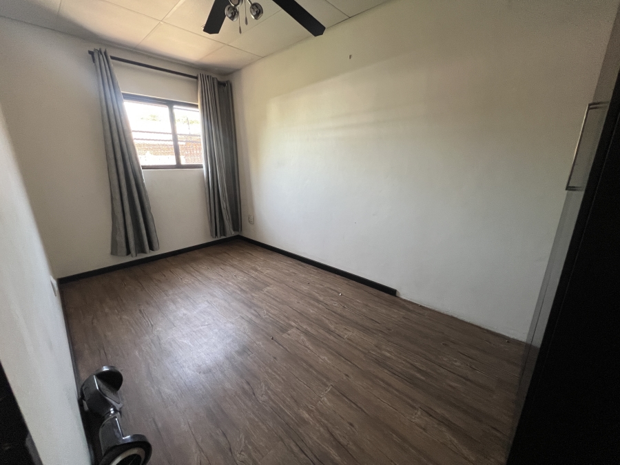 7 Bedroom Property for Sale in Garsfontein Gauteng