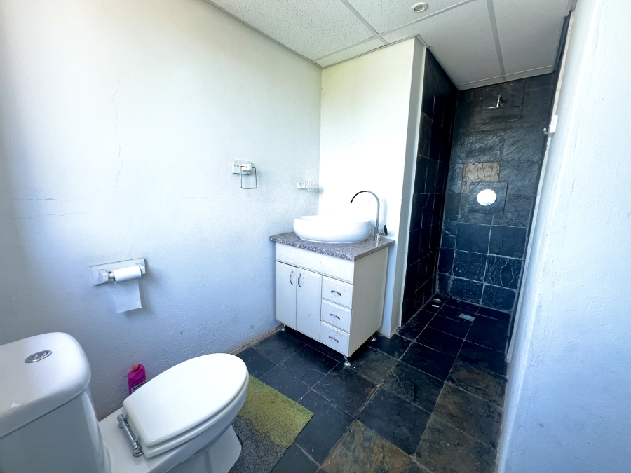 7 Bedroom Property for Sale in Garsfontein Gauteng