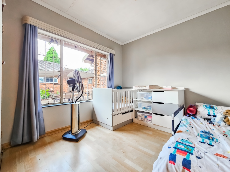 5 Bedroom Property for Sale in Garsfontein Gauteng