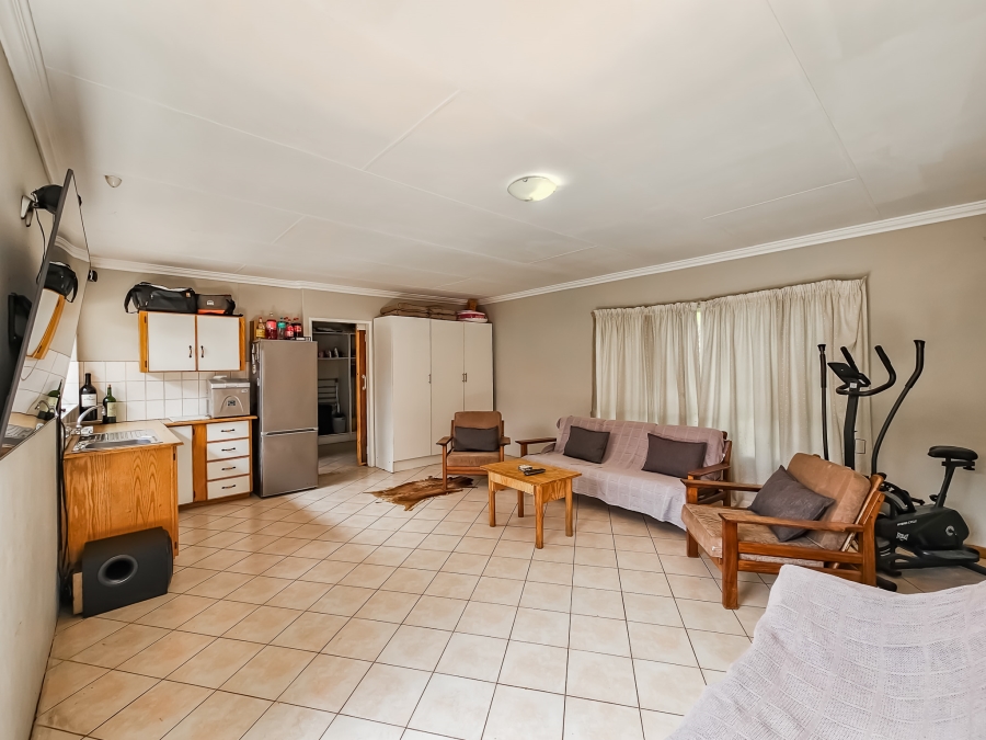 5 Bedroom Property for Sale in Garsfontein Gauteng