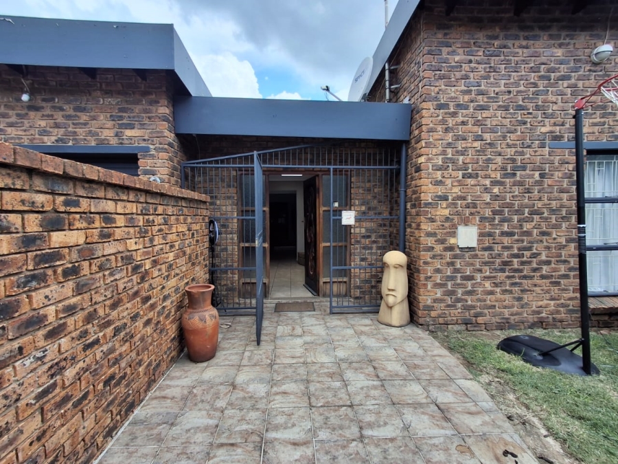 4 Bedroom Property for Sale in Dalpark Ext 1 Gauteng