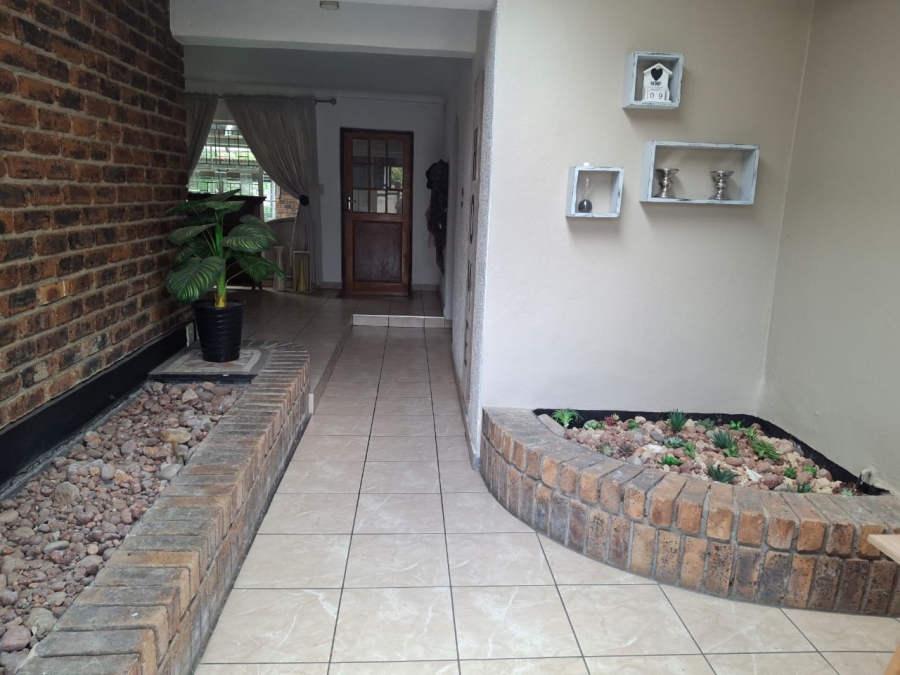 4 Bedroom Property for Sale in Dalpark Ext 1 Gauteng
