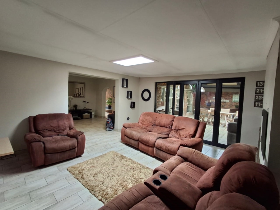 4 Bedroom Property for Sale in Dalpark Ext 1 Gauteng