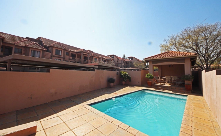 2 Bedroom Property for Sale in Dowerglen Ext 4 Gauteng