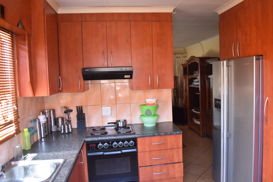 5 Bedroom Property for Sale in Soshanguve XX Gauteng