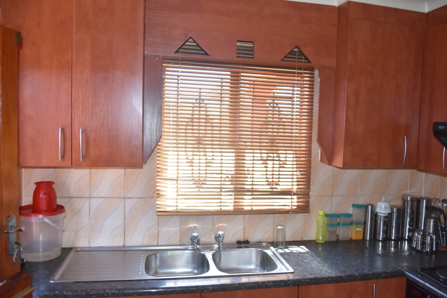 5 Bedroom Property for Sale in Soshanguve XX Gauteng