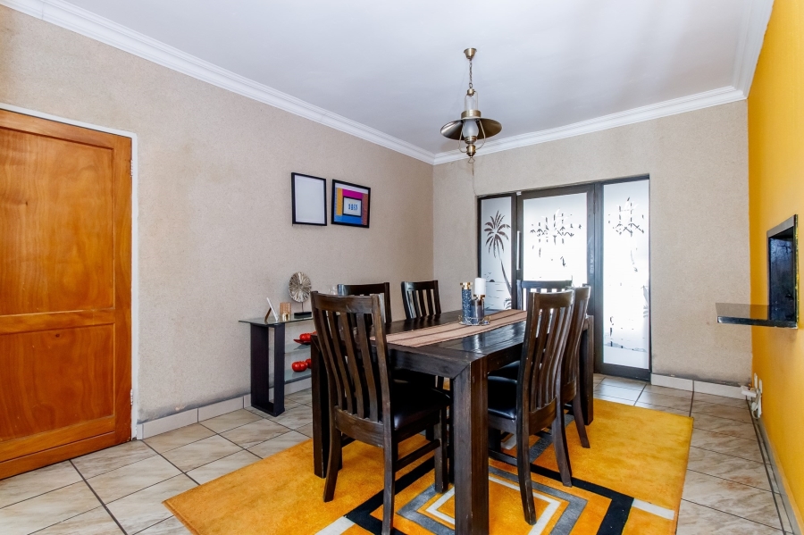 4 Bedroom Property for Sale in The Reeds Gauteng