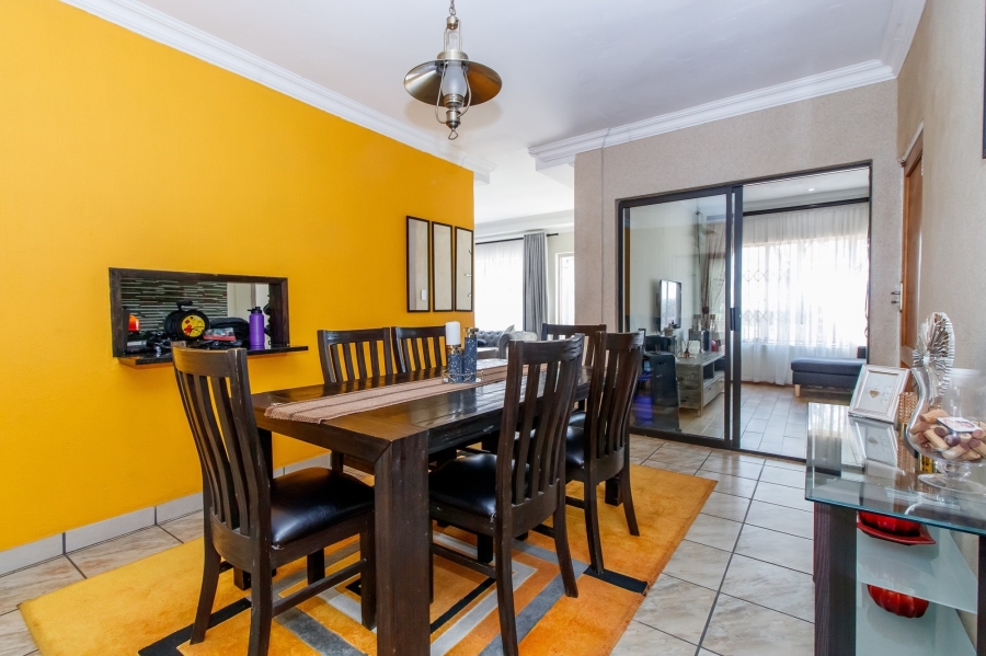 4 Bedroom Property for Sale in The Reeds Gauteng