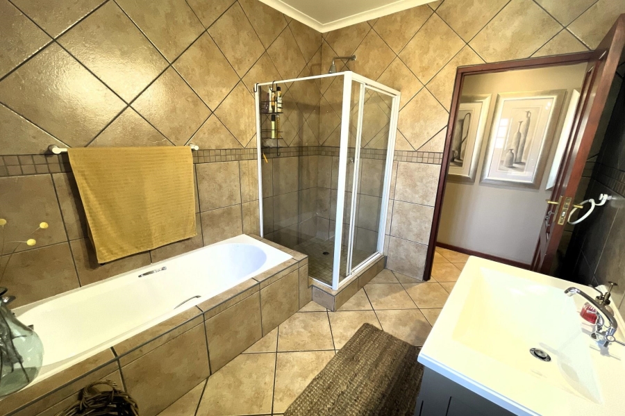 4 Bedroom Property for Sale in Henley on Klip Gauteng