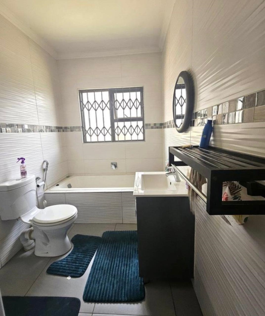 3 Bedroom Property for Sale in Halfway House Gauteng