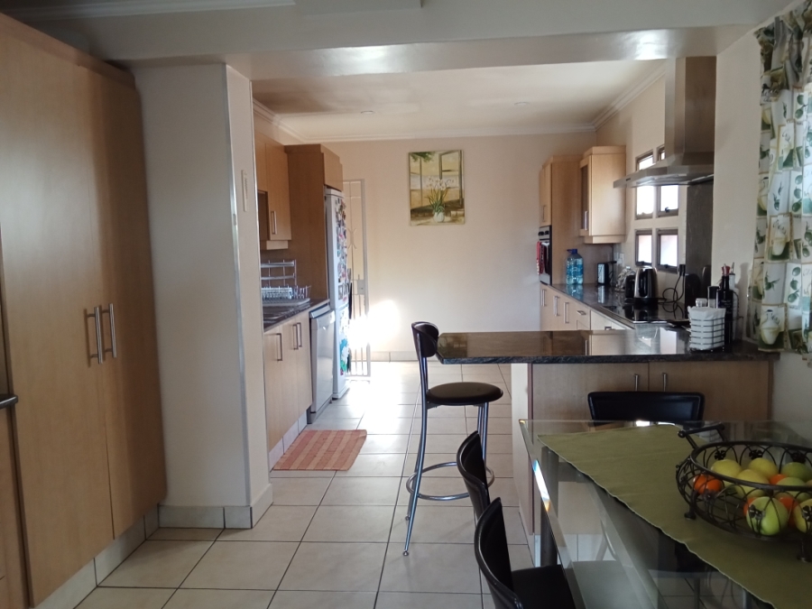 4 Bedroom Property for Sale in Kensington Gauteng