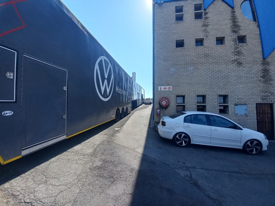 To Let commercial Property for Rent in Barbeque Downs Gauteng