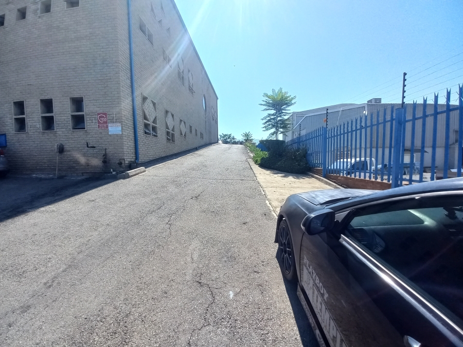 To Let commercial Property for Rent in Barbeque Downs Gauteng