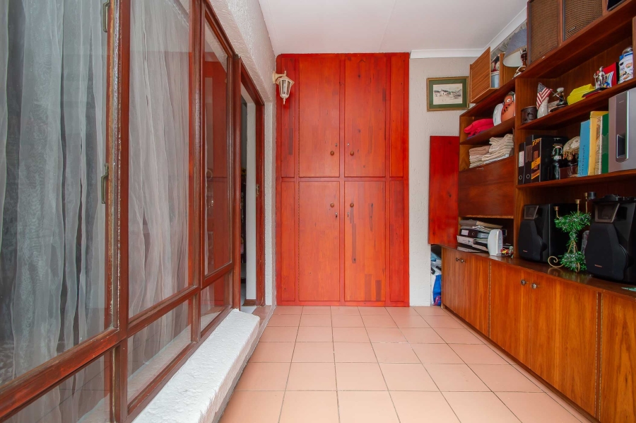 3 Bedroom Property for Sale in Helderkruin Gauteng