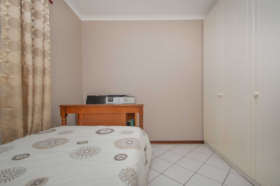 3 Bedroom Property for Sale in Helderkruin Gauteng