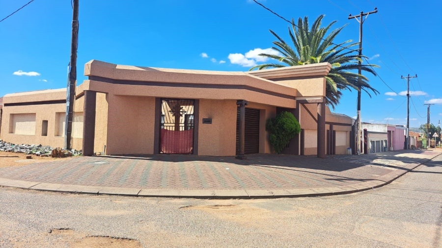 2 Bedroom Property for Sale in Lebanon Gauteng