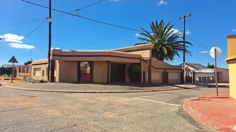 2 Bedroom Property for Sale in Lebanon Gauteng
