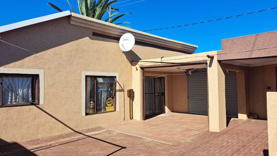 2 Bedroom Property for Sale in Lebanon Gauteng
