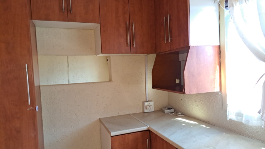 2 Bedroom Property for Sale in Lebanon Gauteng
