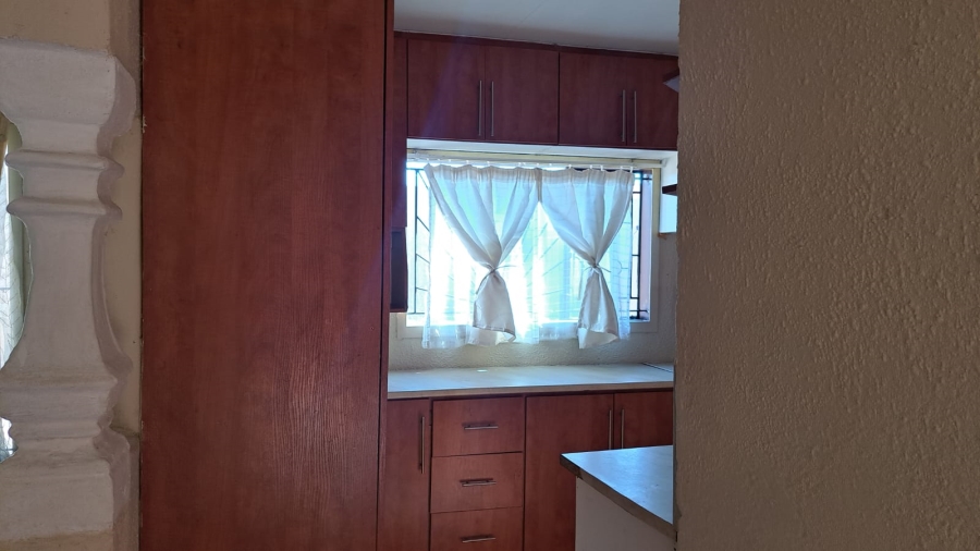2 Bedroom Property for Sale in Lebanon Gauteng