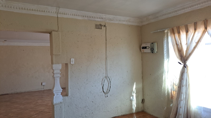2 Bedroom Property for Sale in Lebanon Gauteng