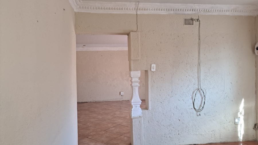 2 Bedroom Property for Sale in Lebanon Gauteng