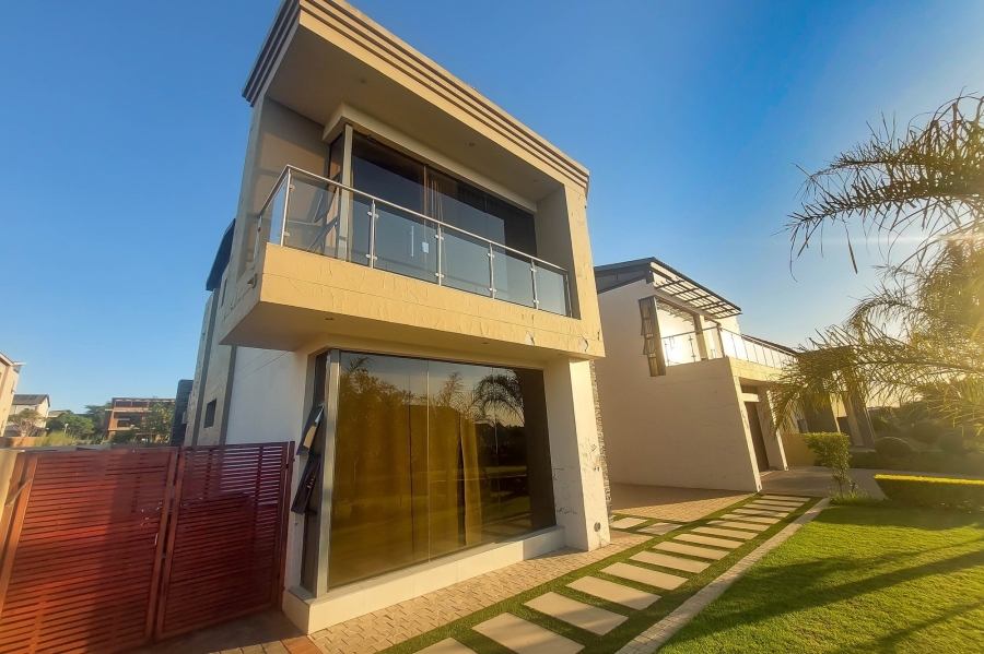 5 Bedroom Property for Sale in Copperleaf Estate Gauteng