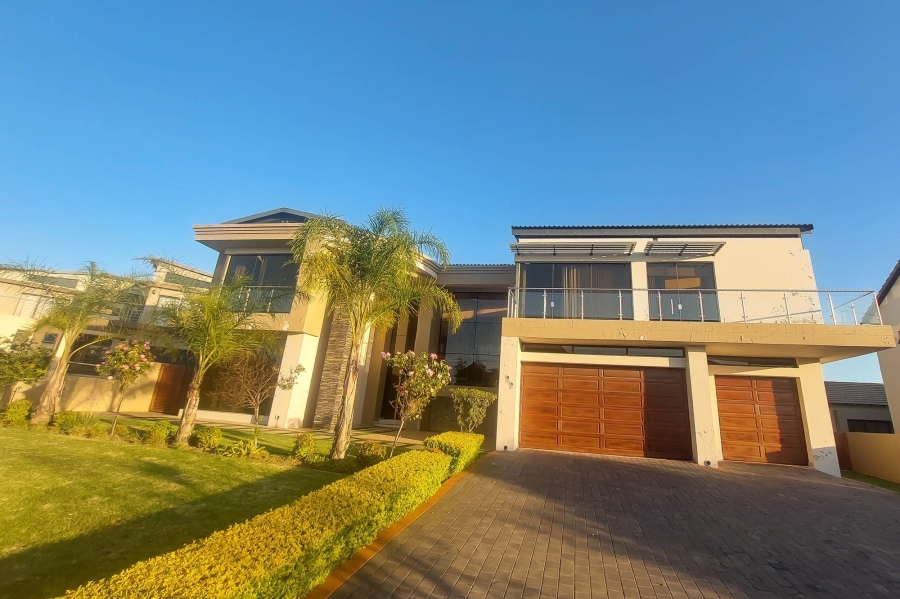 5 Bedroom Property for Sale in Copperleaf Estate Gauteng