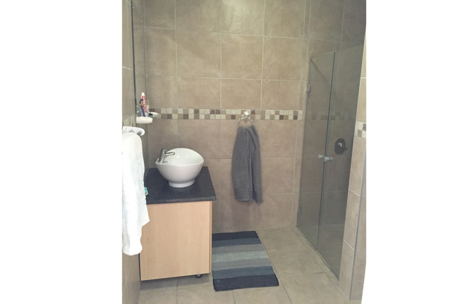 1 Bedroom Property for Sale in Douglasdale Gauteng