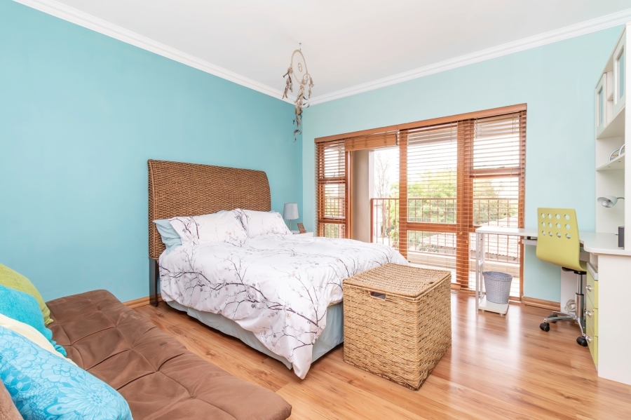 3 Bedroom Property for Sale in Maroeladal Gauteng