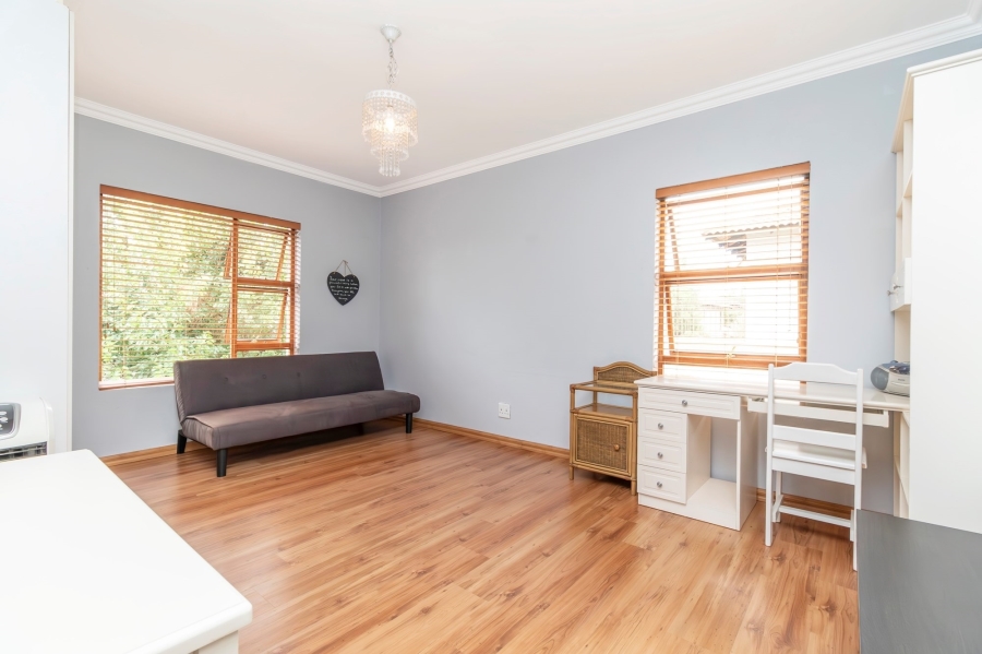 3 Bedroom Property for Sale in Maroeladal Gauteng