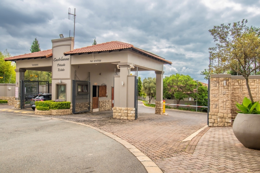 3 Bedroom Property for Sale in Maroeladal Gauteng