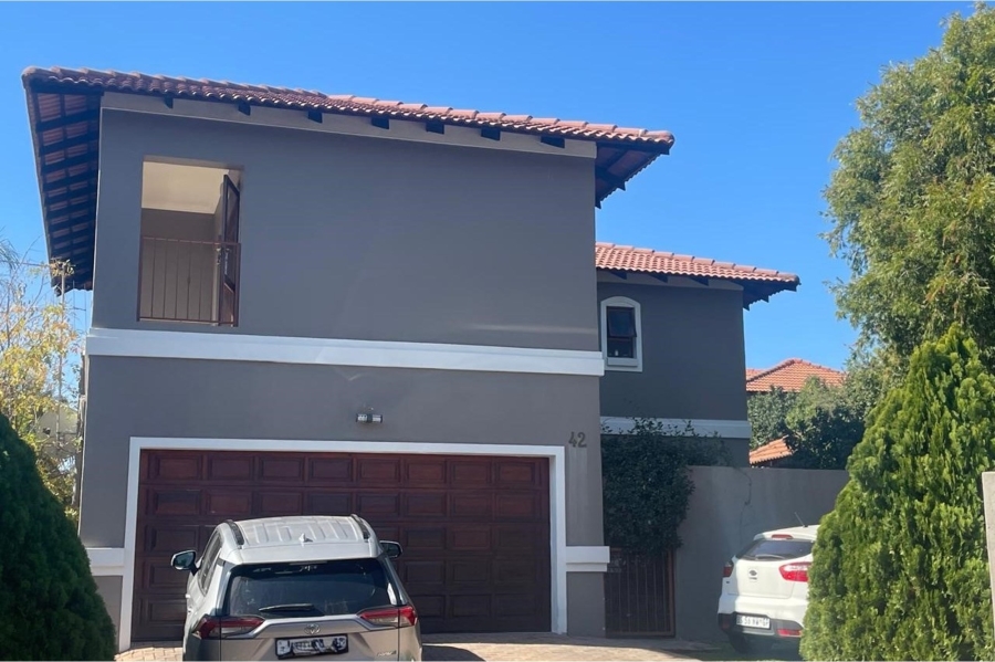 3 Bedroom Property for Sale in Maroeladal Gauteng