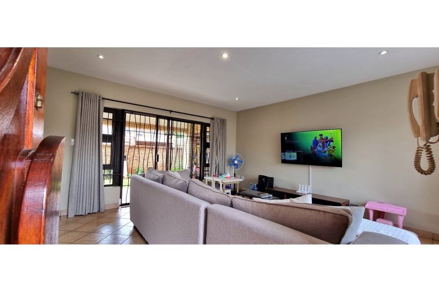 4 Bedroom Property for Sale in Mulbarton Gauteng