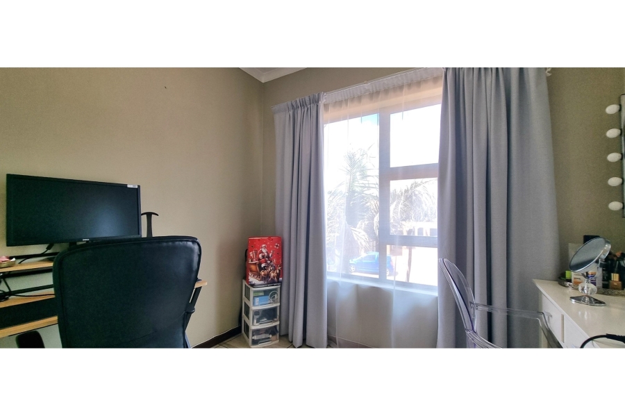 4 Bedroom Property for Sale in Mulbarton Gauteng