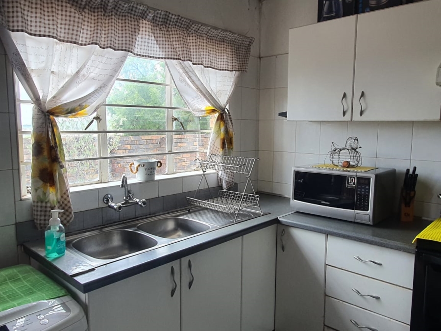 3 Bedroom Property for Sale in Noordheuwel Gauteng