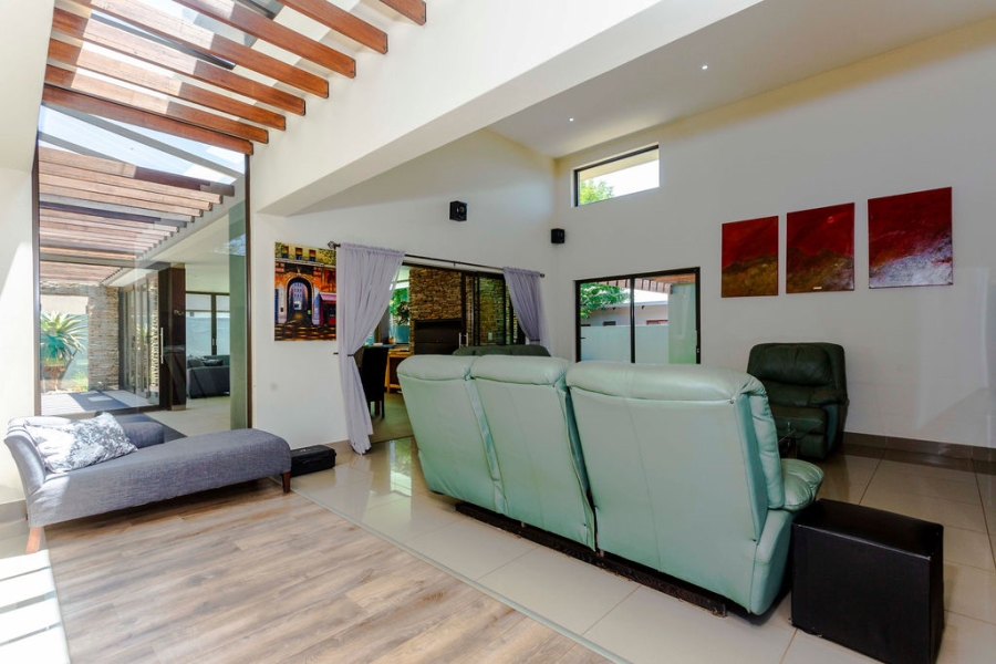 4 Bedroom Property for Sale in Serengeti Lifestyle Estate Gauteng